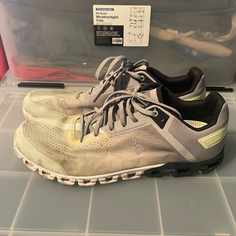 Men’s On Cloud well loved shoes.